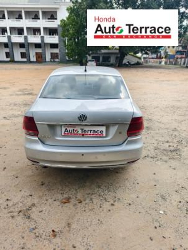 Second-hand 2015 Volkswagen Vento 1.6 Highline BSIV for sale in Kochi-5