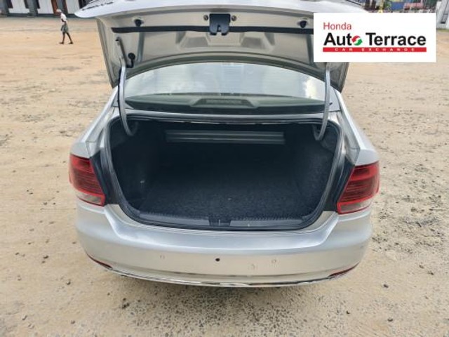 Second-hand 2015 Volkswagen Vento 1.6 Highline BSIV for sale in Kochi-3