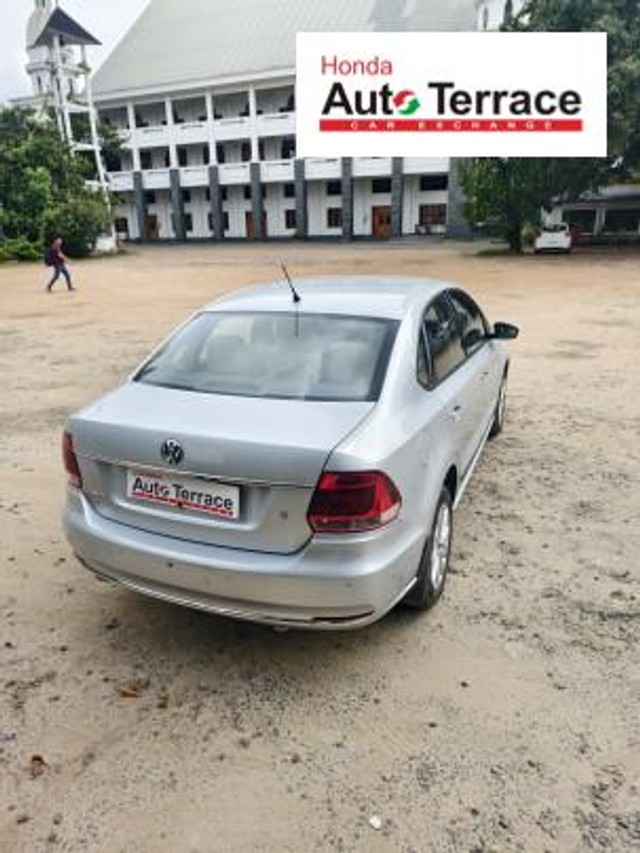 Second-hand 2015 Volkswagen Vento 1.6 Highline BSIV for sale in Kochi-7