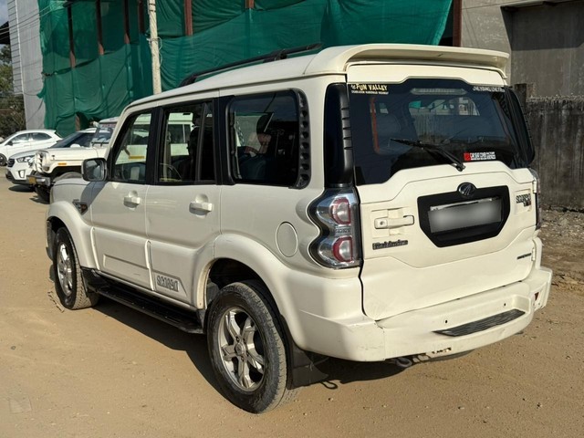 Second-hand 2016 Mahindra Scorpio S10 7 Seater 2WD for sale in Dehradun-2