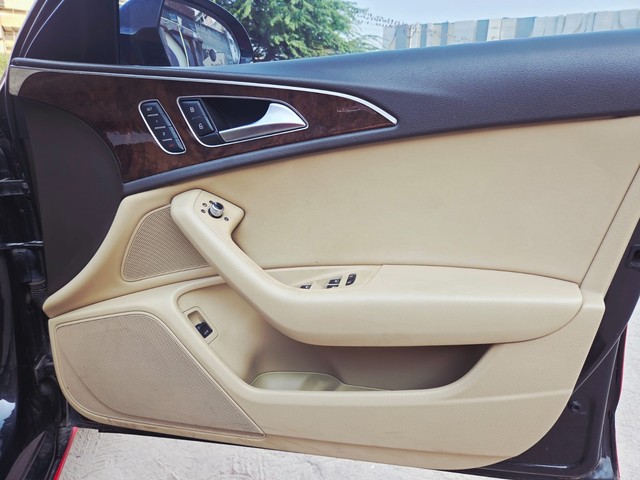 Second-hand 2011 Audi A6 2.8 FSI for sale in New Delhi-5