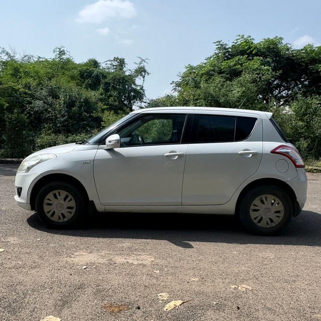 Second-hand 2011 Maruti Swift VDI for sale in Pune-3
