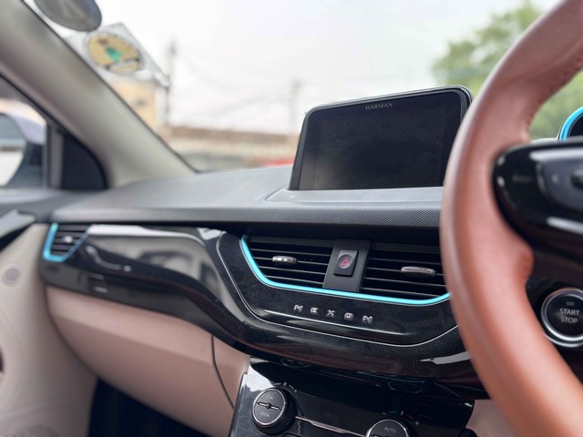 Second-hand 2022 Tata Nexon EV XZ Plus for sale in New Delhi-16