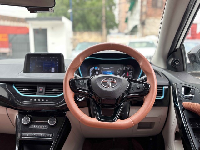 Second-hand 2022 Tata Nexon EV XZ Plus for sale in New Delhi-14