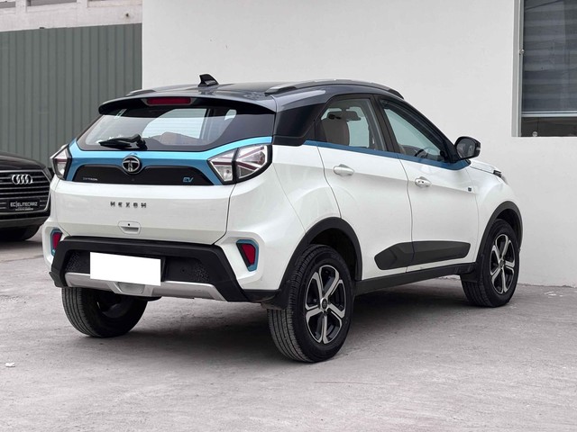 Second-hand 2022 Tata Nexon EV XZ Plus for sale in New Delhi-10