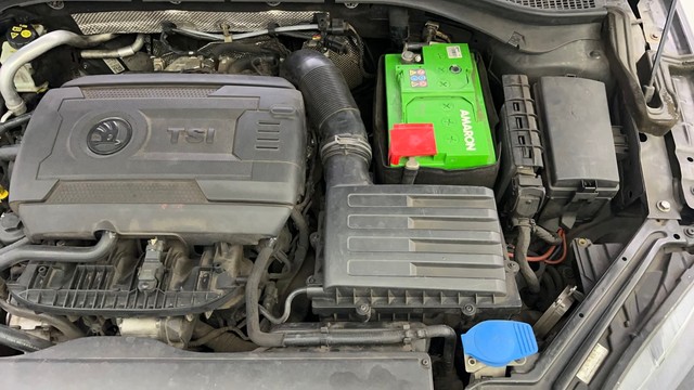 Second-hand 2018 Skoda Superb Style 1.8 TSI AT for sale in Bangalore-28