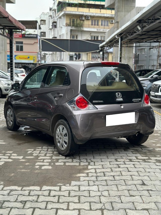 Second-hand 2013 Honda Brio S MT for sale in Chennai-10