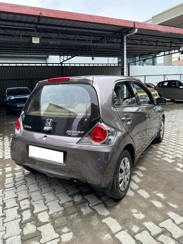 Second-hand 2013 Honda Brio S MT for sale in Chennai-4