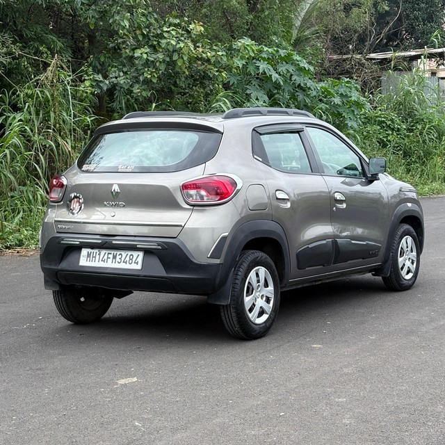 Second-hand 2016 Renault KWID RXT for sale in Pune-9