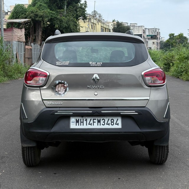 Second-hand 2016 Renault KWID RXT for sale in Pune-2