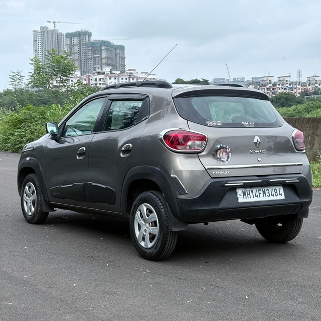 Second-hand 2016 Renault KWID RXT for sale in Pune-8