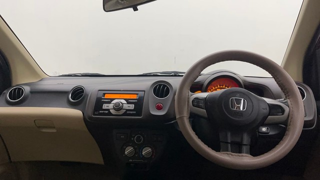 Second-hand 2013 Honda Amaze VX i-VTEC for sale in Hyderabad-11