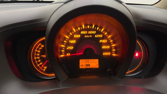 Second-hand 2013 Honda Amaze VX i-VTEC for sale in Hyderabad-13