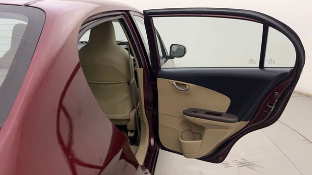 Second-hand 2013 Honda Amaze VX i-VTEC for sale in Hyderabad-28