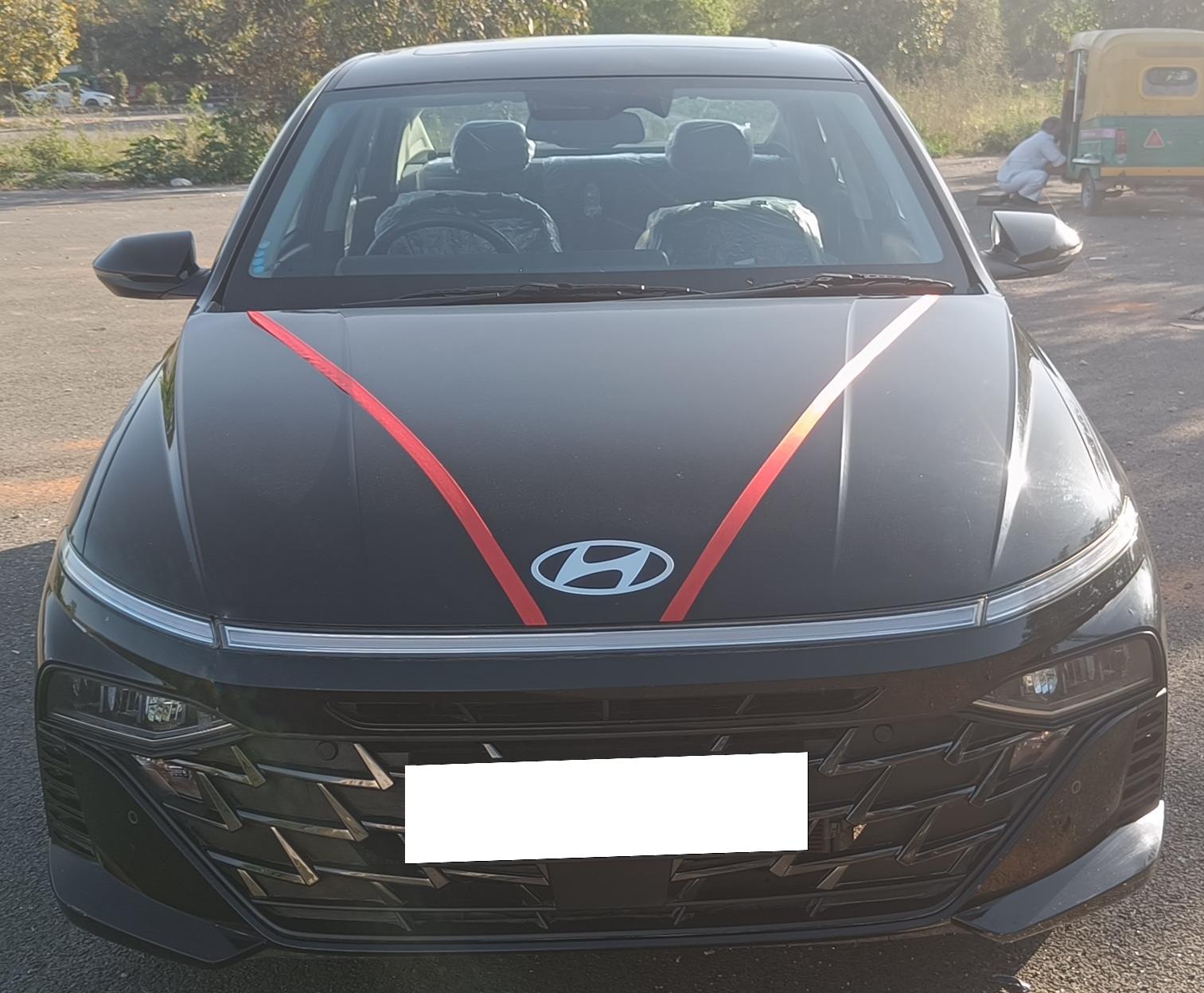 ♥️ Hyundai Verna SX IVT On Road Price (Petrol), Features