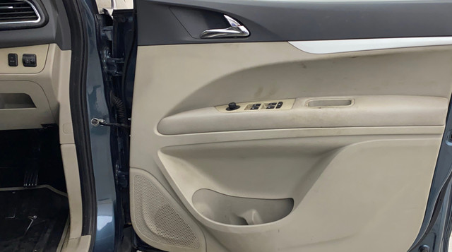 Second-hand 2019 Mahindra Marazzo M6 8Str for sale in Ahmedabad-10