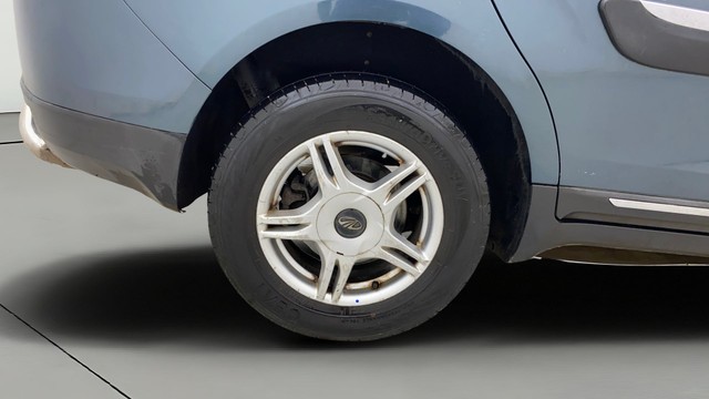 Second-hand 2019 Mahindra Marazzo M6 8Str for sale in Ahmedabad-27