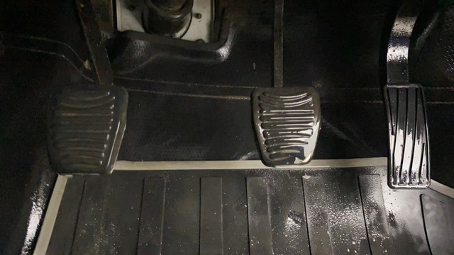 Second-hand 2019 Mahindra Marazzo M6 8Str for sale in Ahmedabad-24