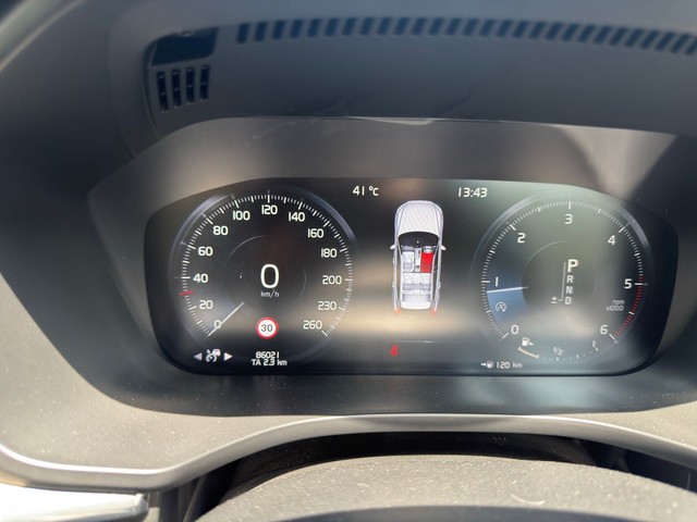 Second-hand 2018 Volvo XC60 Inscription D5 BSIV for sale in Mumbai-11