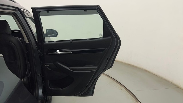 Second-hand 2020 Kia Seltos GTX Plus DCT for sale in Mumbai-25