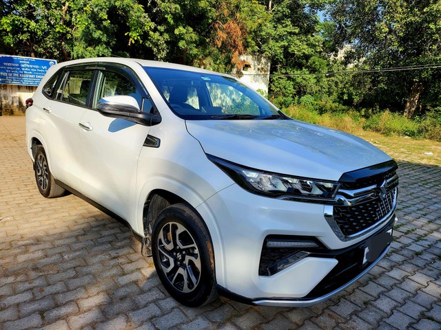 Second-hand 2024 Maruti Invicto Zeta Plus 7Str for sale in New Delhi-6