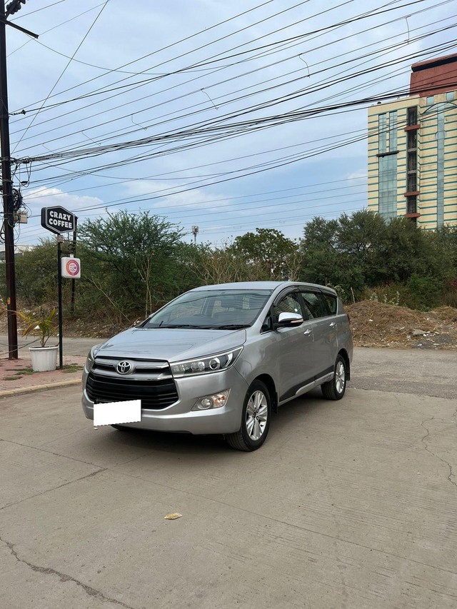 Second-hand 2016 Toyota Innova Crysta 2.8 ZX AT BSIV for sale in Indore-3