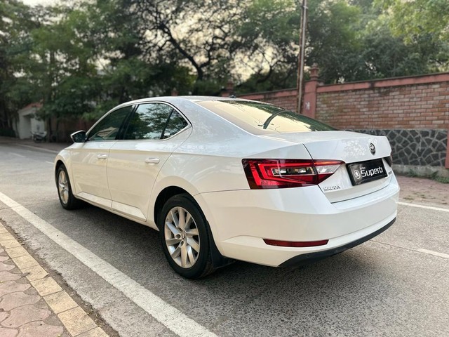 Second-hand 2016 Skoda Superb Style 2.0 TDI AT for sale in Indore-3