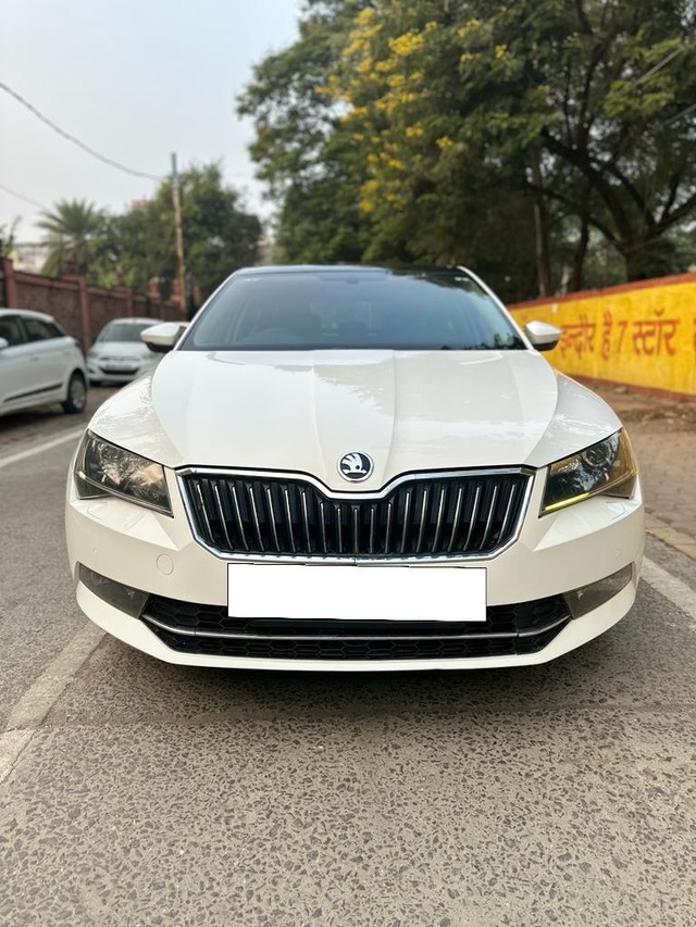 Second-hand 2016 Skoda Superb Style 2.0 TDI AT for sale in Indore-8