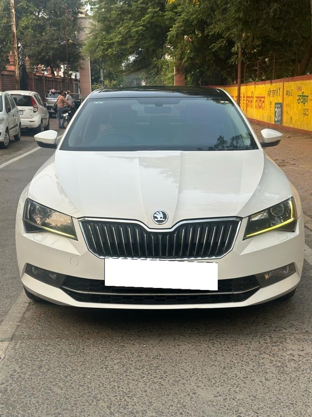Second-hand 2016 Skoda Superb Style 2.0 TDI AT for sale in Indore-9
