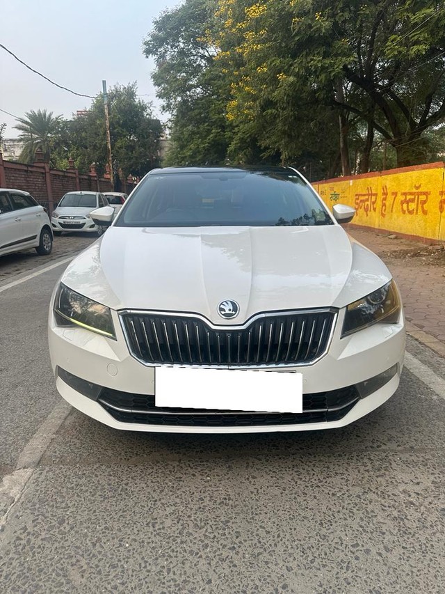 Second-hand 2016 Skoda Superb Style 2.0 TDI AT for sale in Indore-6