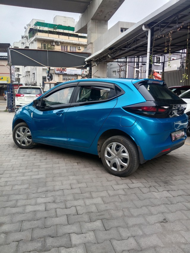 Second-hand 2022 Tata Altroz XT BSVI for sale in Chennai-5