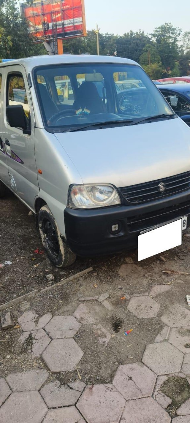 Second-hand 2014 Maruti Eeco CNG 5 Seater AC BSIV for sale in Indore