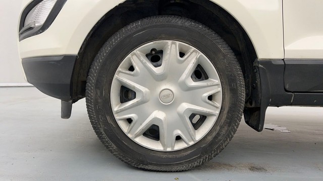 Second-hand 2020 Ford Ecosport Trend for sale in Kanpur-20