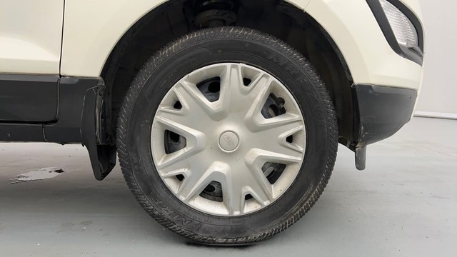 Second-hand 2020 Ford Ecosport Trend for sale in Kanpur-17