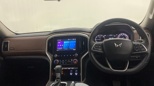 Second-hand 2023 Mahindra Scorpio N Z8L AT for sale in Hyderabad-11