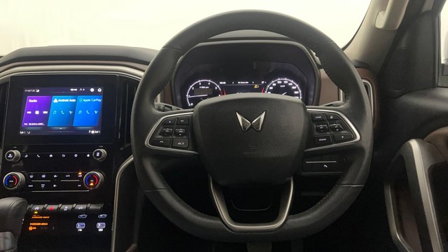 Second-hand 2023 Mahindra Scorpio N Z8L AT for sale in Hyderabad-36