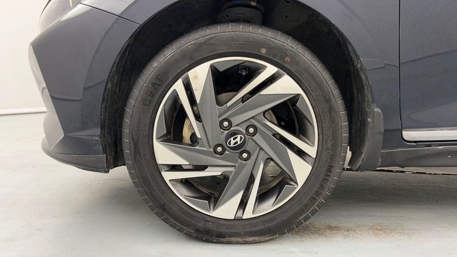 Second-hand 2023 Hyundai i20 Asta Opt IVT for sale in Kanpur-20