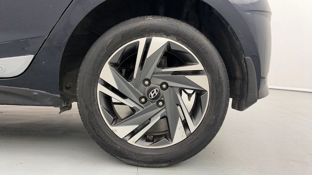 Second-hand 2023 Hyundai i20 Asta Opt IVT for sale in Kanpur-19