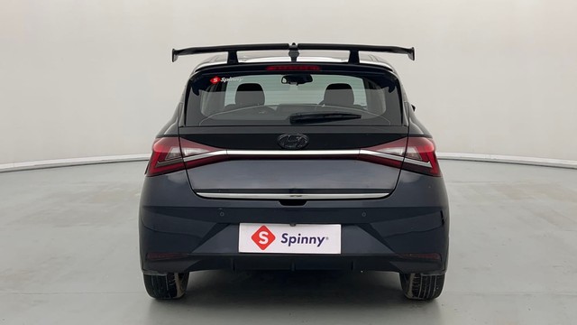 Second-hand 2023 Hyundai i20 Asta Opt IVT for sale in Kanpur-4