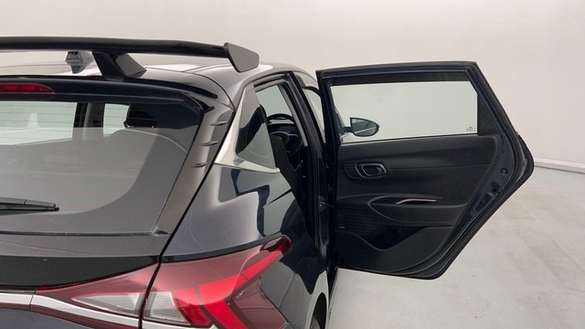 Second-hand 2023 Hyundai i20 Asta Opt IVT for sale in Kanpur-33