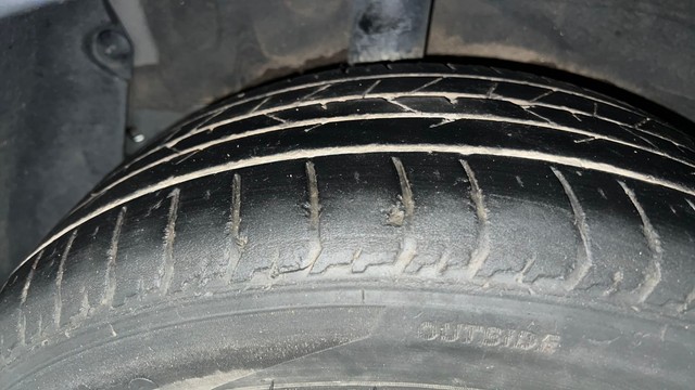 Second-hand 2023 Hyundai i20 Asta Opt IVT for sale in Kanpur-38