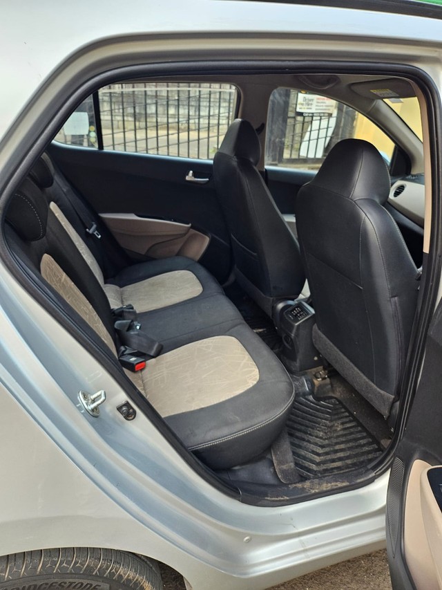 Hyundai Grand i10 Asta Option AT Second-hand 2016 Hyundai Grand i10 Asta Option AT for sale in Thane-9