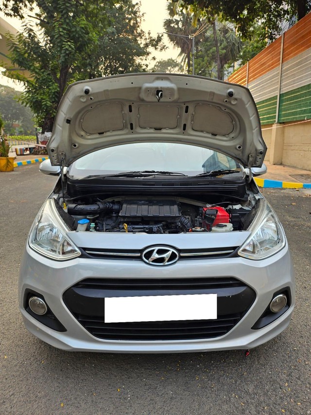 Hyundai Grand i10 Asta Option AT Second-hand 2016 Hyundai Grand i10 Asta Option AT for sale in Thane-10