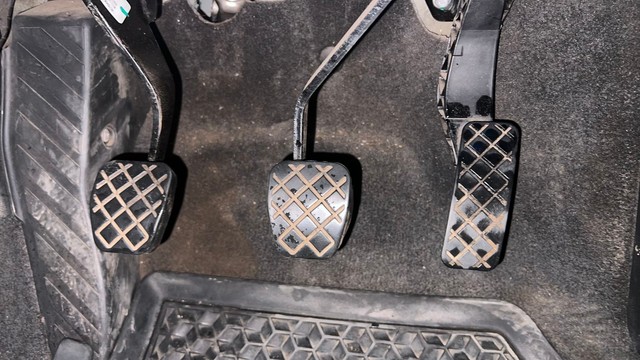 Second-hand 2023 Skoda Kushaq 1.5 TSI Ambition for sale in Mumbai-14