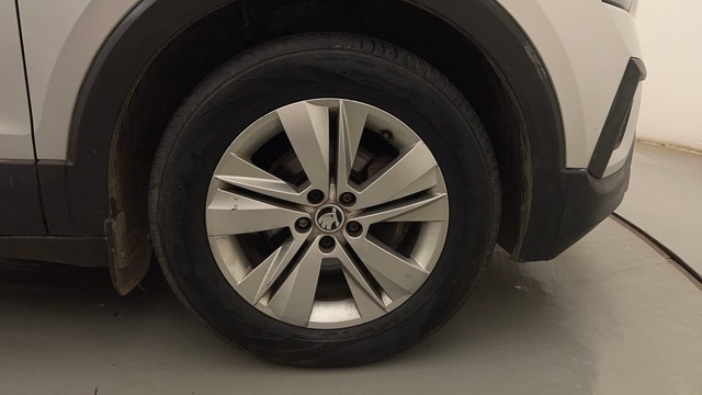 Second-hand 2023 Skoda Kushaq 1.5 TSI Ambition for sale in Mumbai-17