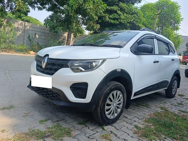 Second-hand 2021 Renault Triber RXE BSVI for sale in Faridabad-3