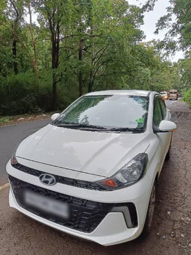 Second-hand 2024 Hyundai Aura SX CNG for sale in Hubli