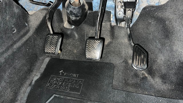 Second-hand 2017 Toyota Etios Liva VX for sale in Lucknow-14