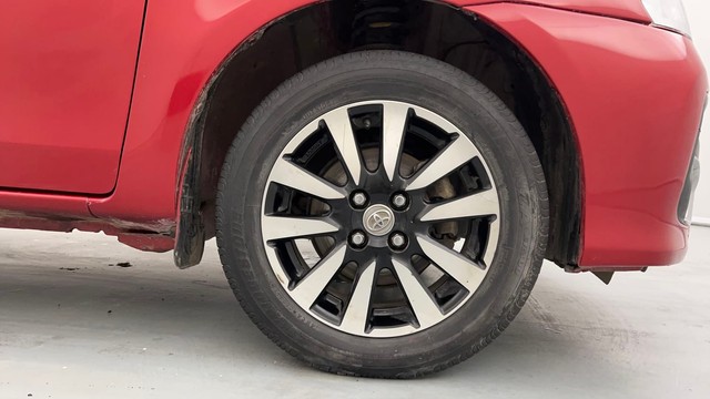 Second-hand 2017 Toyota Etios Liva VX for sale in Lucknow-17