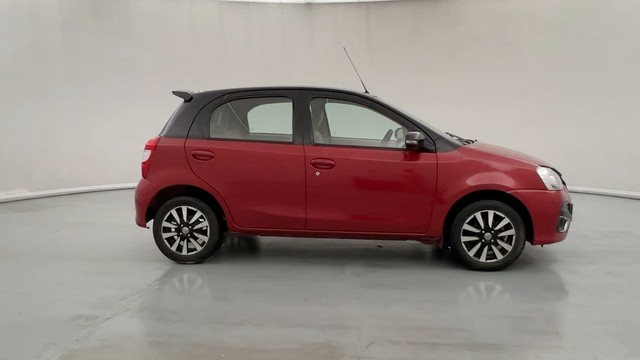 Second-hand 2017 Toyota Etios Liva VX for sale in Lucknow-2